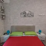 The Center Apartment